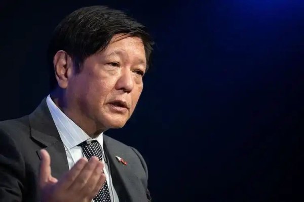 顺发配资 终于, 他给解放军送来一箭双雕机会! 菲律宾狗急了, 主动勾搭台军